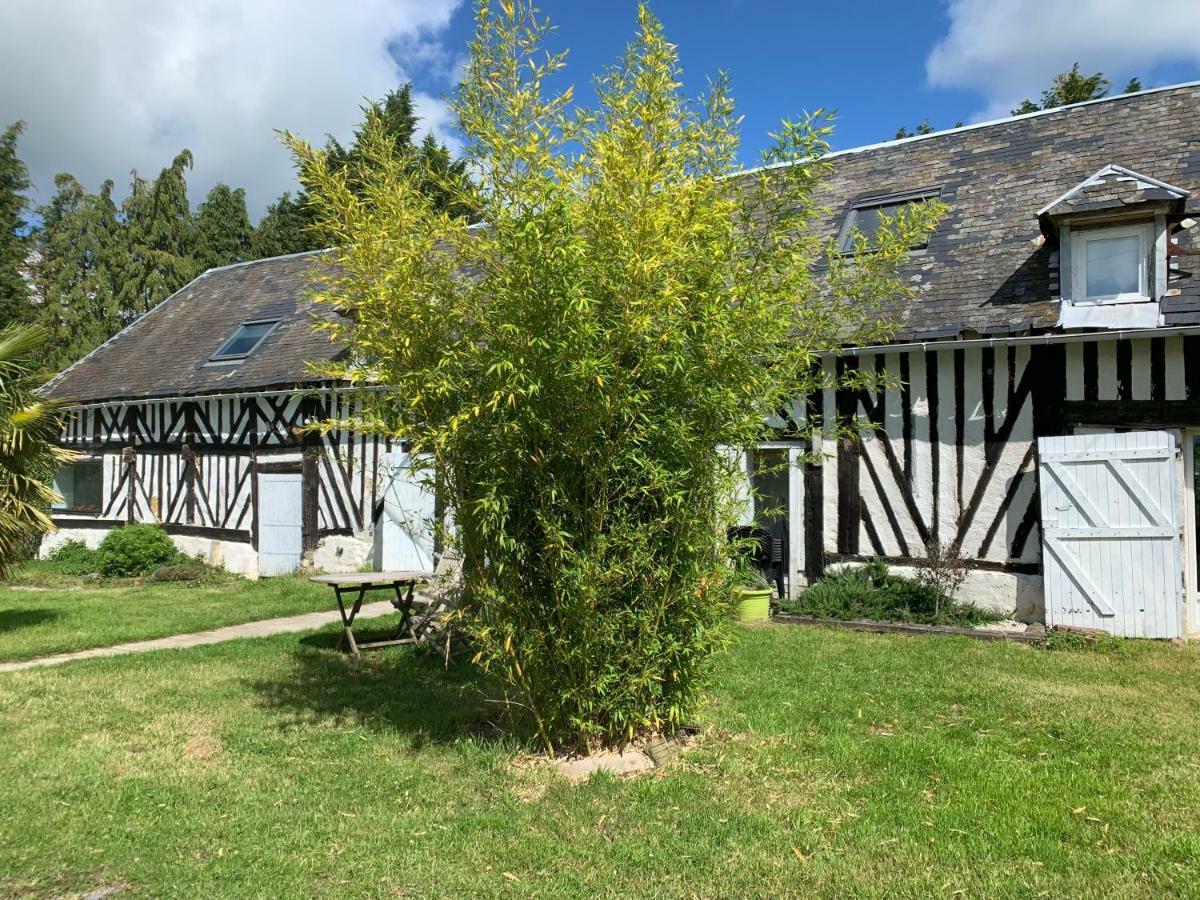 Gite Le Bonheur Est Dans Le Pre Saint-Pierre-Des-Ifs  Exterior photo